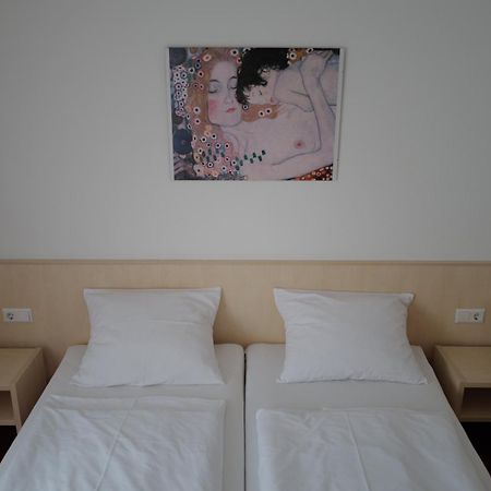 Hotel Am Bad エスリンゲン エクステリア 写真